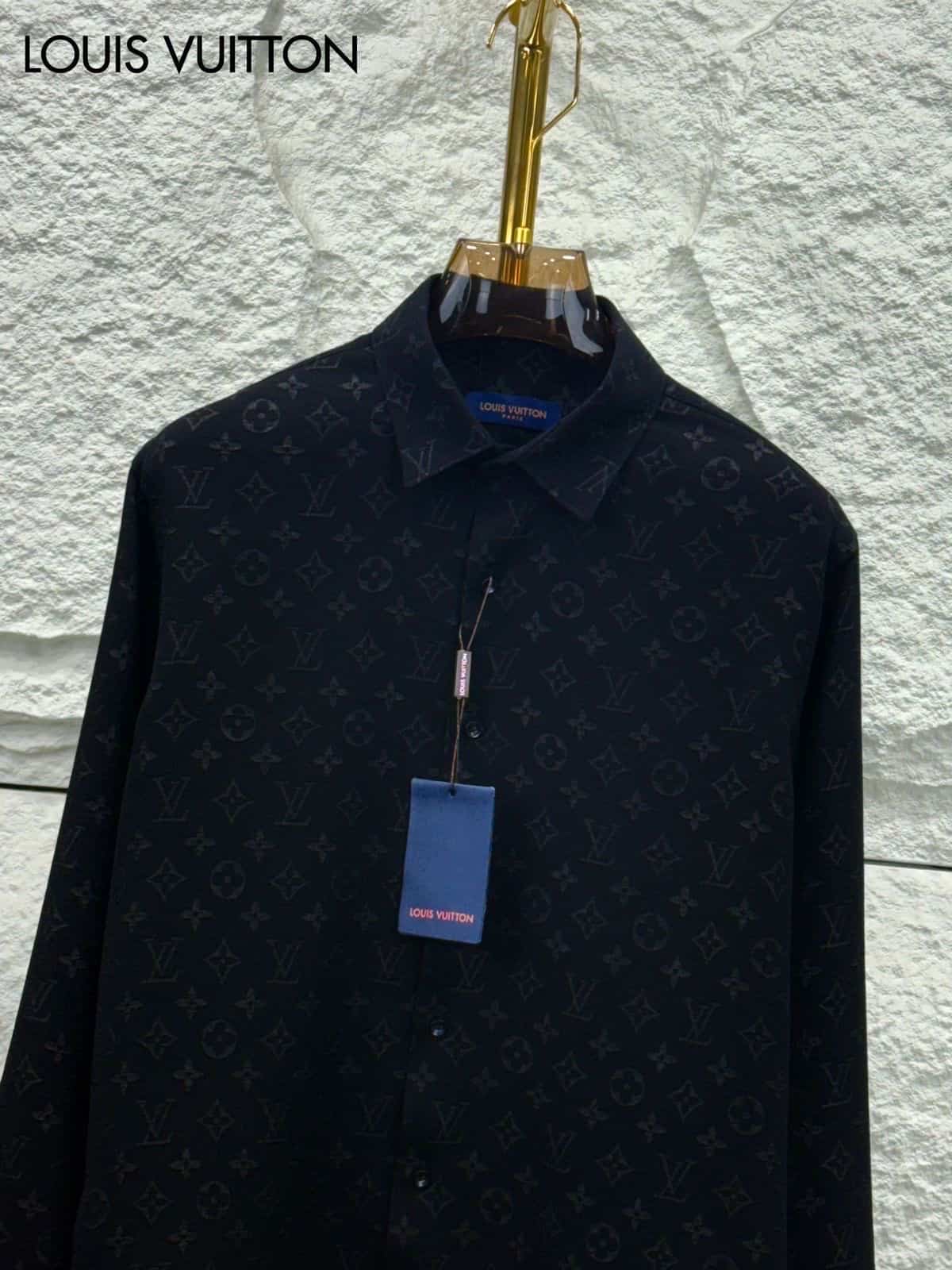 Louis Vuitton Black MonogR..am! LuX..ury Shirt With Premium Box Packing And Carry Bag