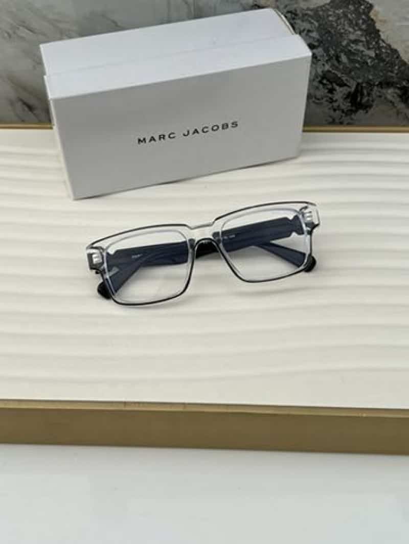 marc_jacobs_1117_transparent_plano