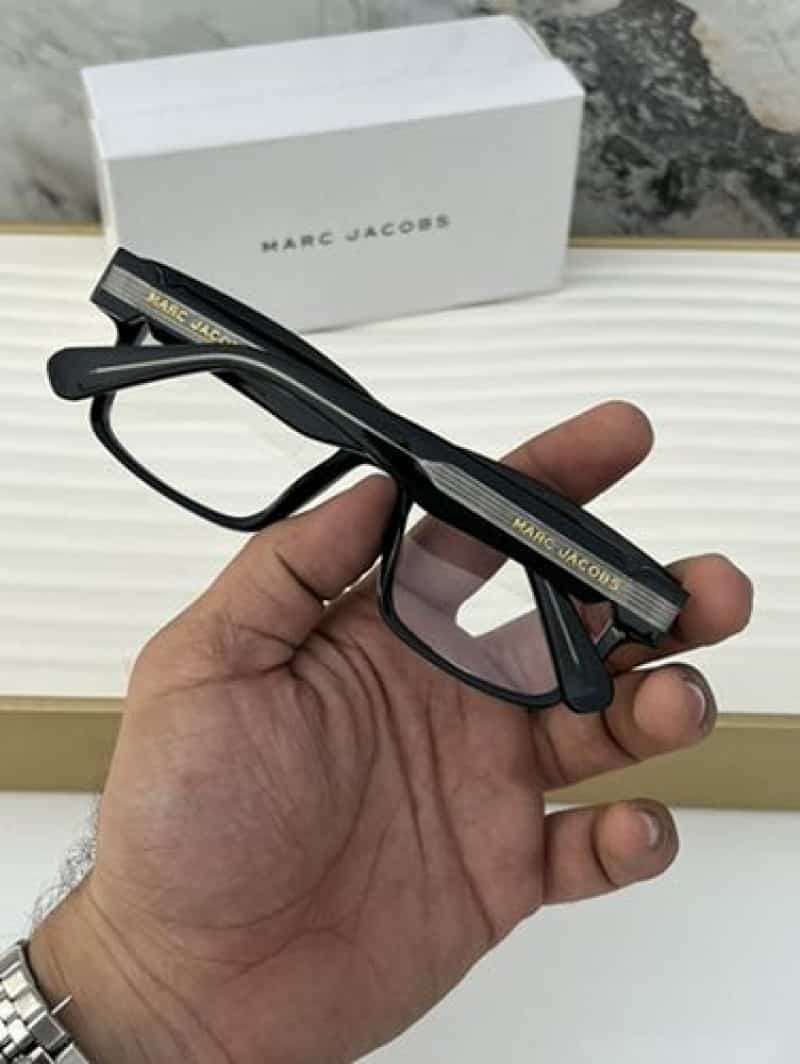 Marc_jacobs_1117_black_plano