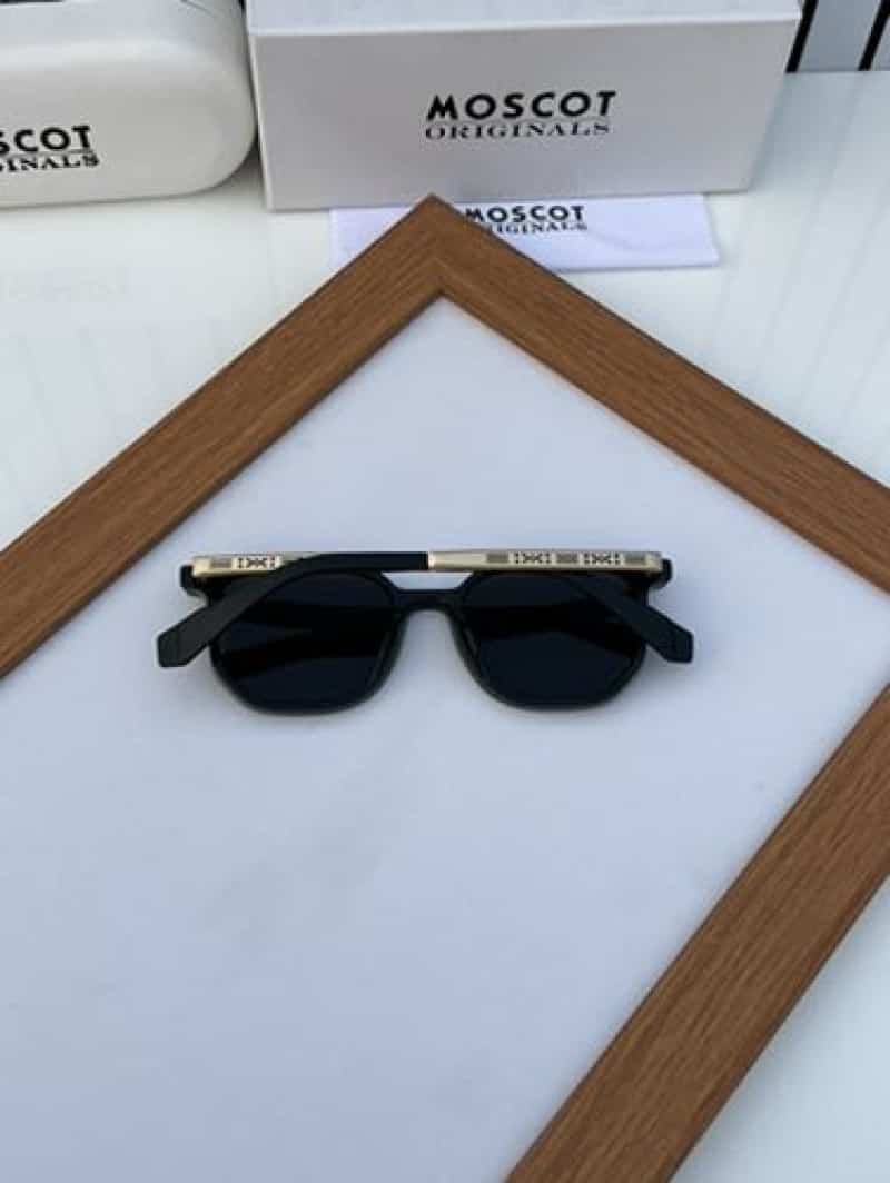 moscot 41 black gold
