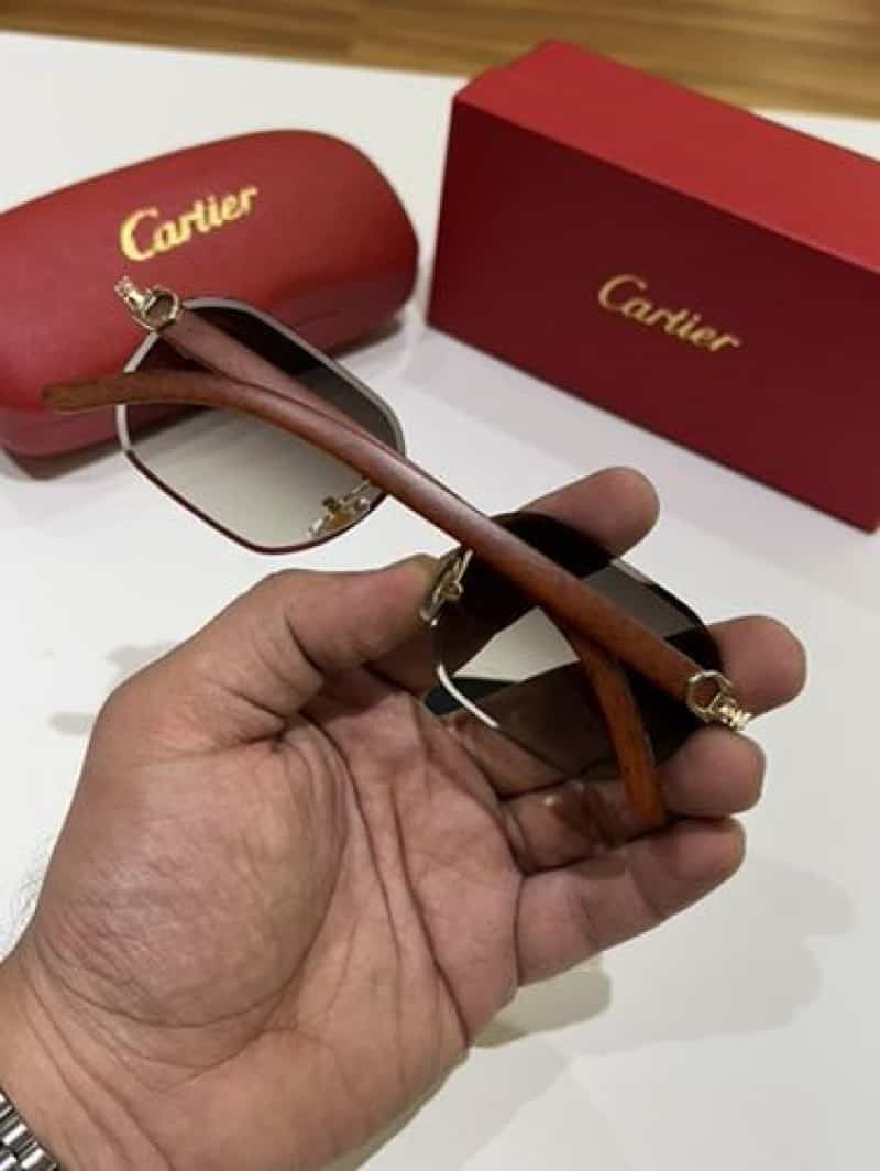 Cartier_220804_gold_brown