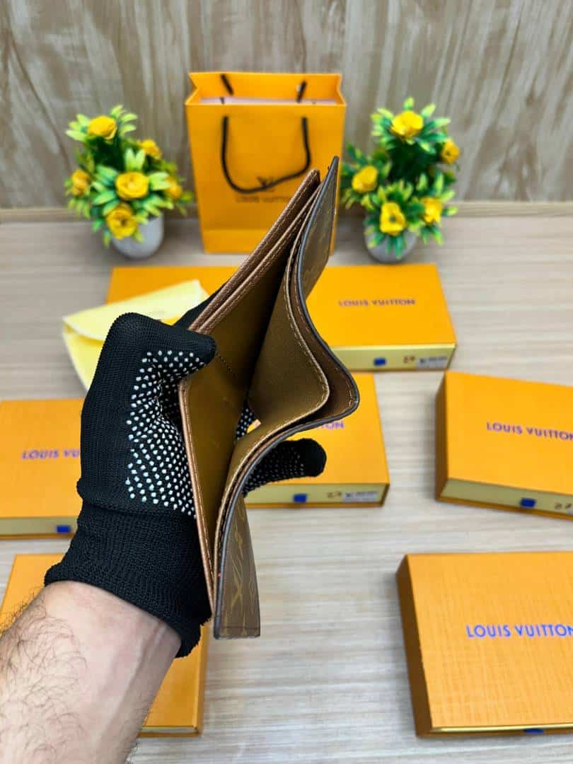 LOUIS_VUITTON_WALLET_V801