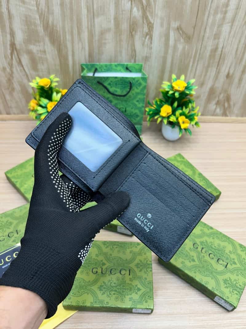 GUCCI_WALLET_V755