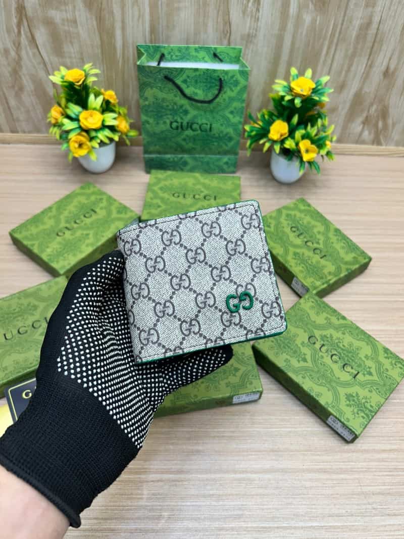 GUCCI_WALLET_V740