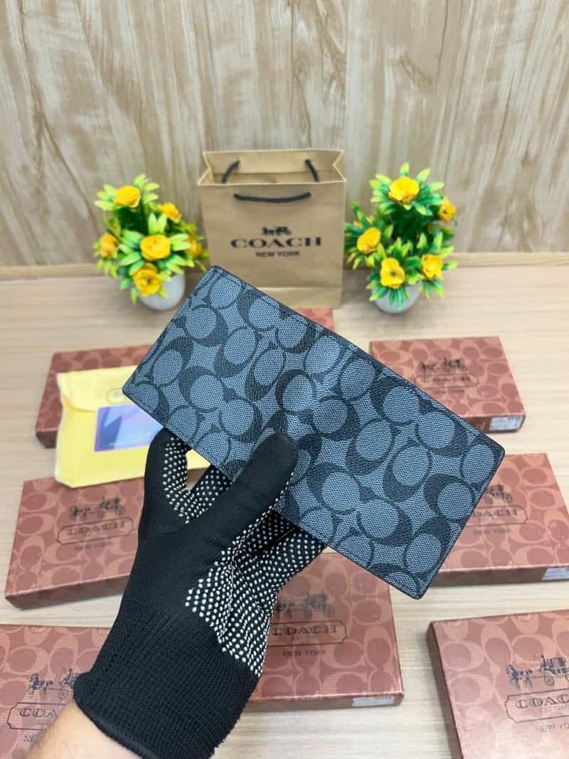 COACH_WALLET_V711
