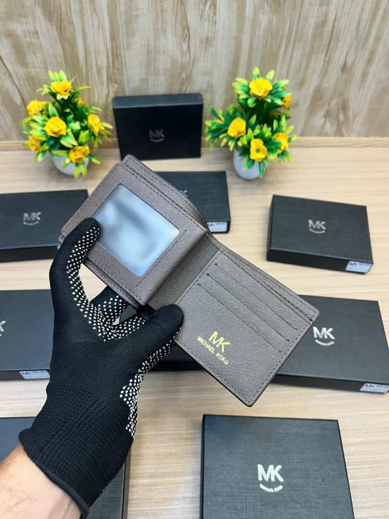 MICHAEL_KORS_Wallet_700