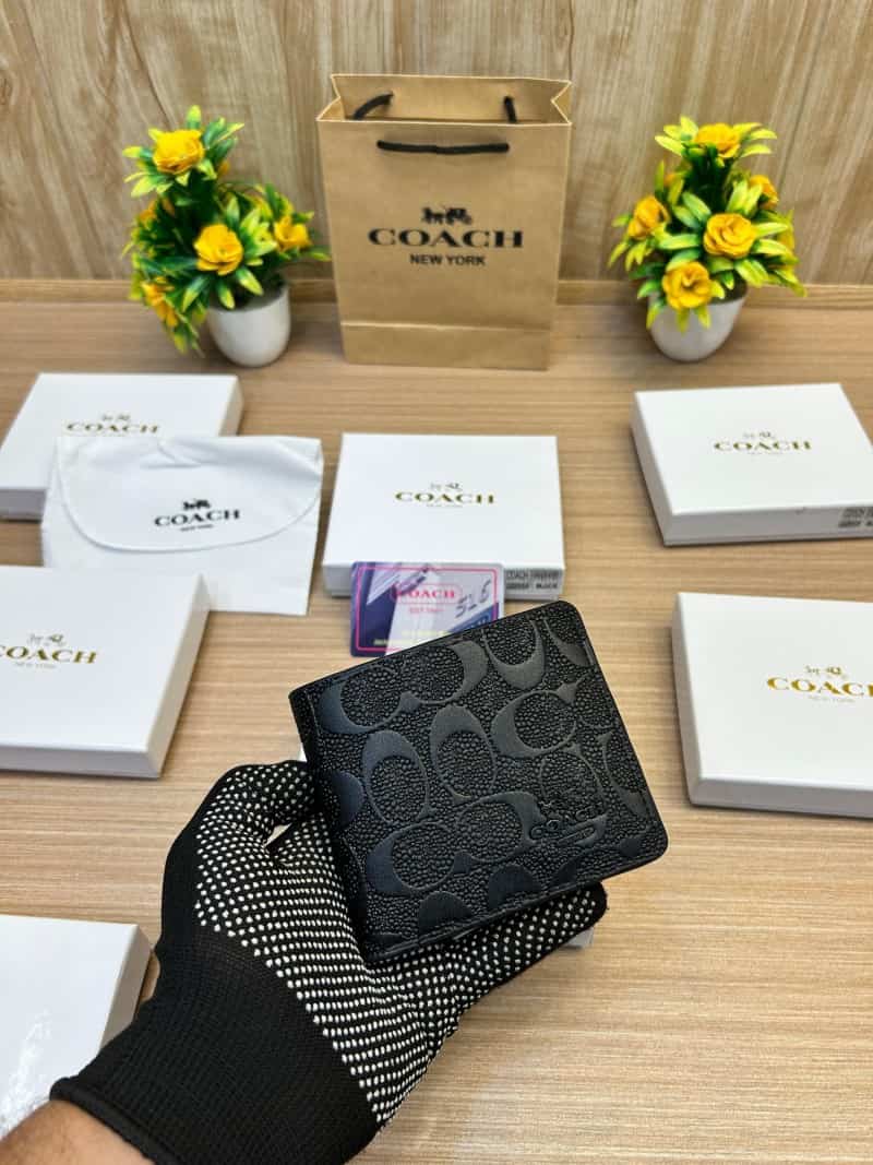 COACH_WALLET_V690
