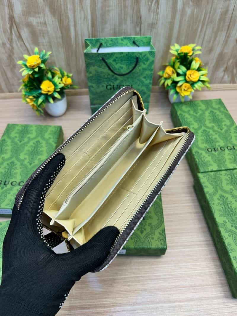 GUCCI_LONG_WALLET_V688