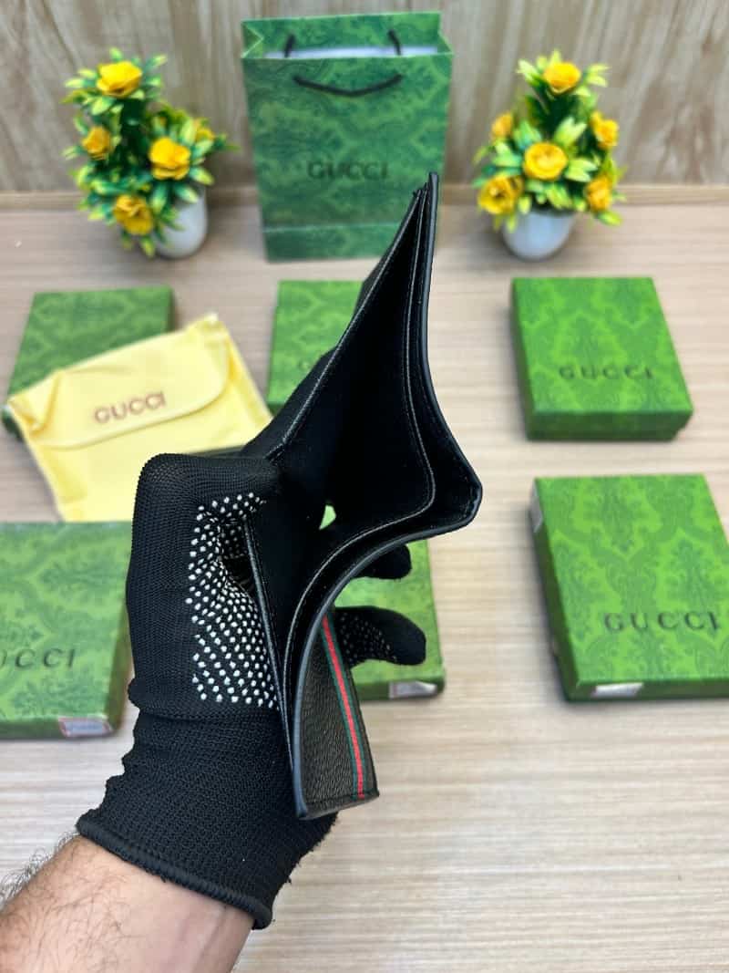 GUCCI_WALLET_V676