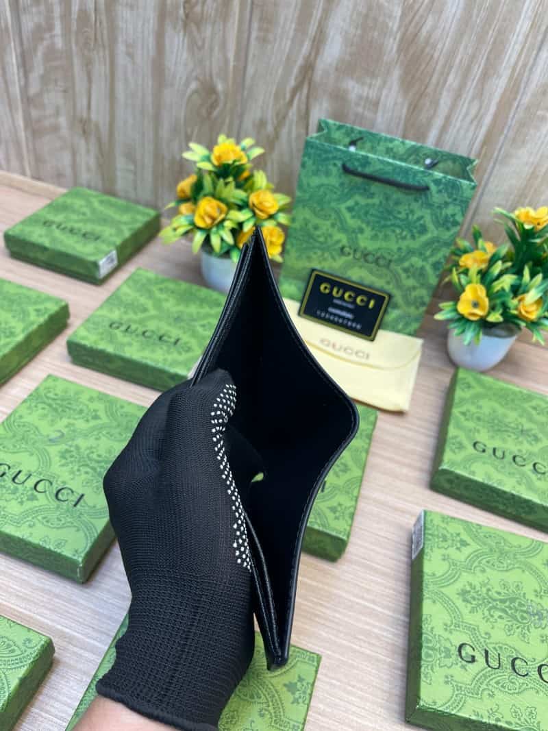 GUCCI_WALLET_V643