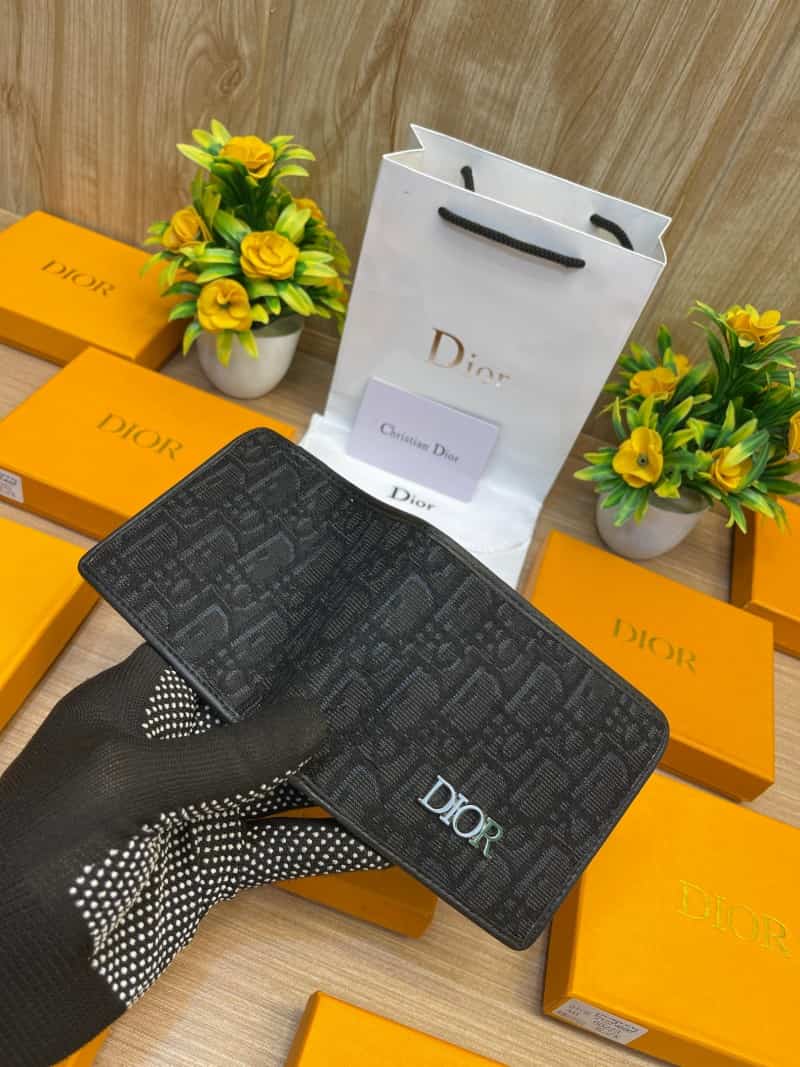 DIOR_WALLET_V638