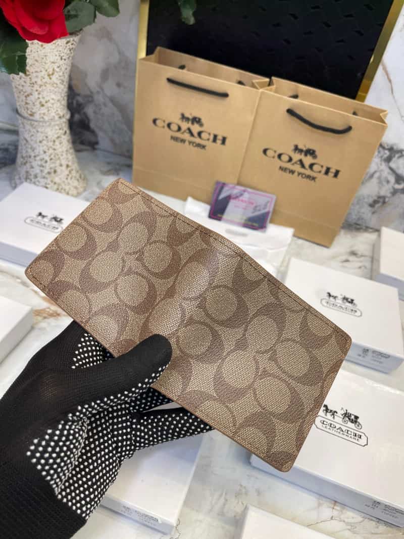 COACH_WALLET_V616