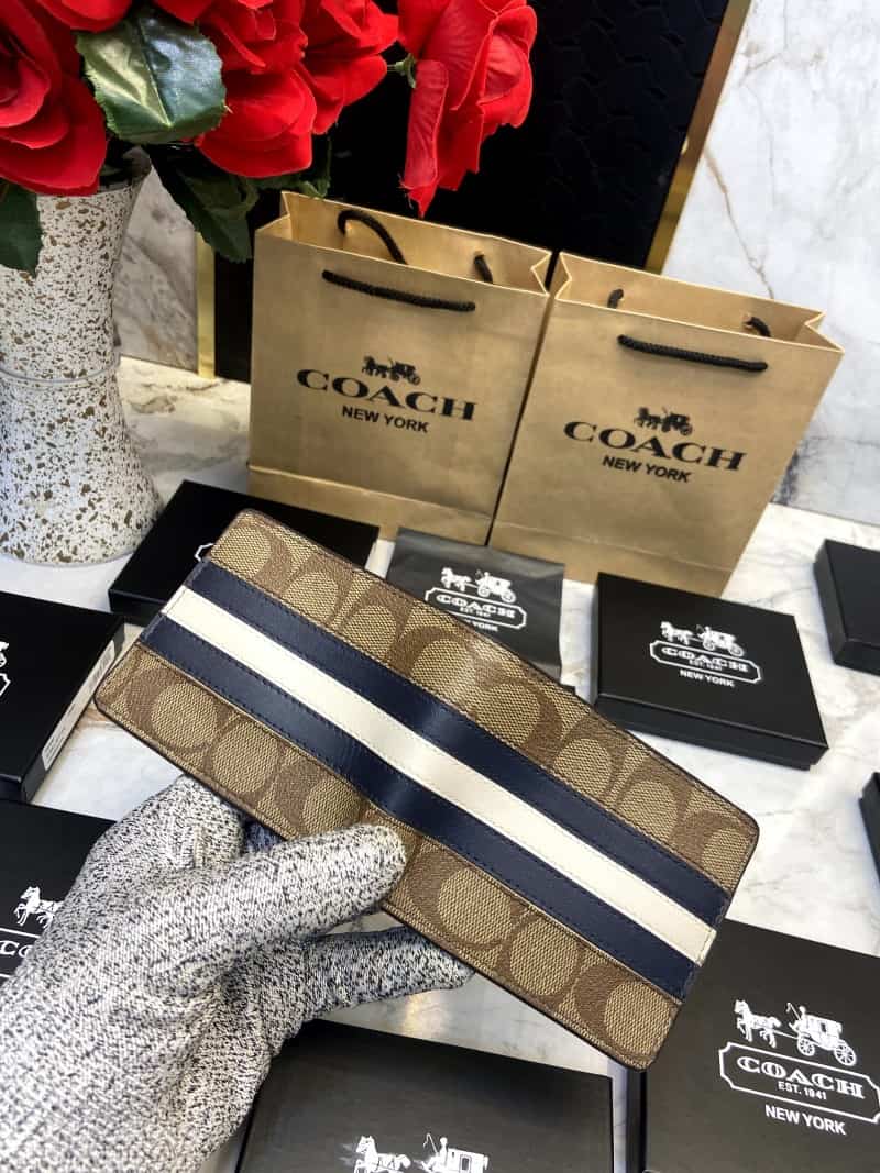 COACH_WALLET_V606