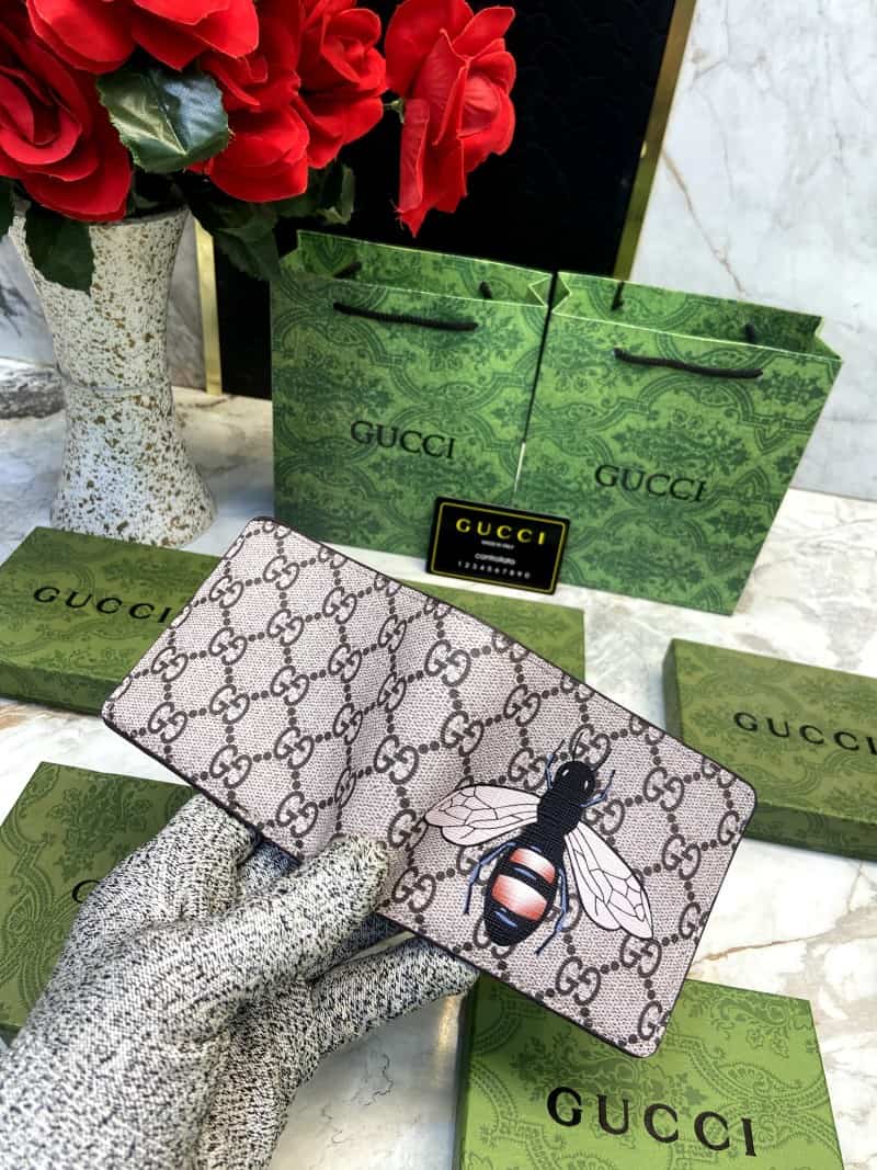 GUCCI_WALLET_V597