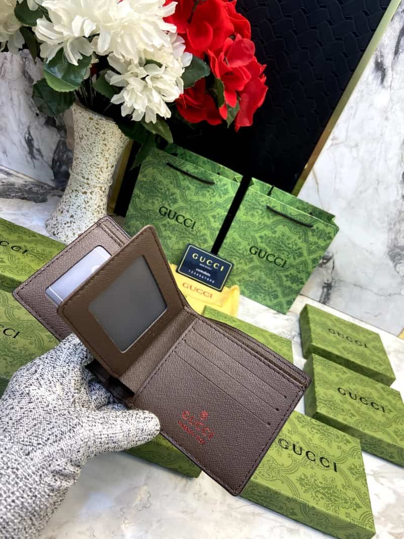 GUCCI_WALLET_V595