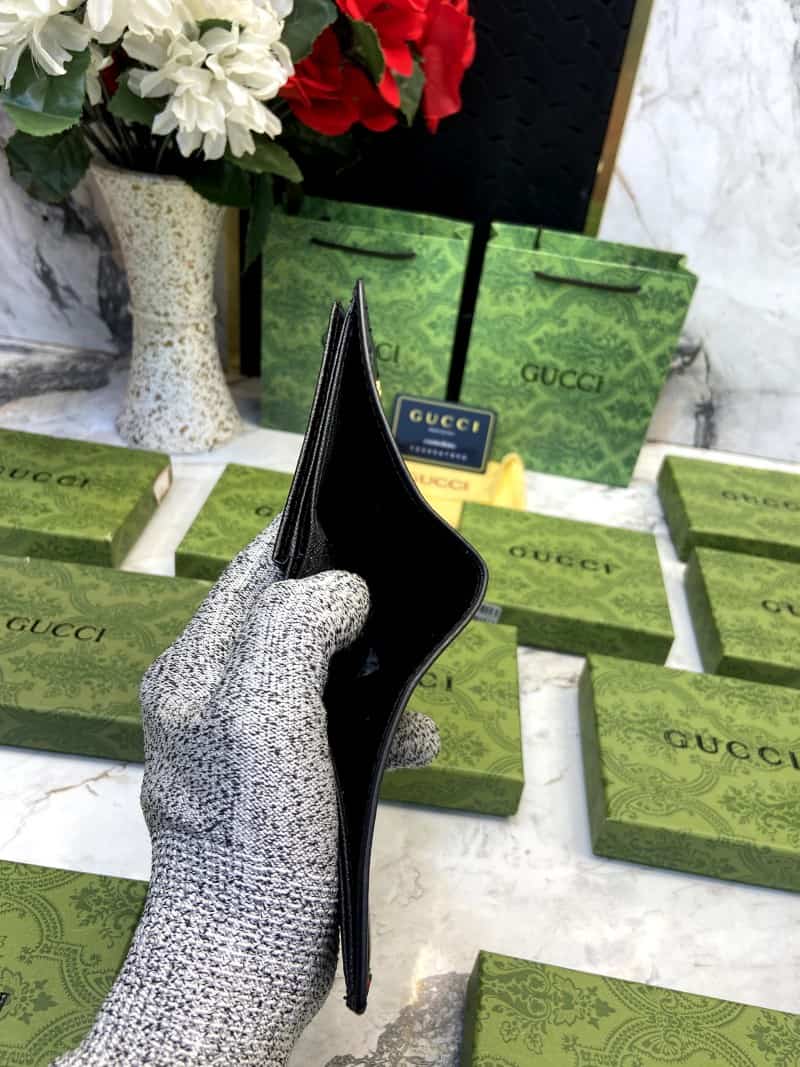 GUCCI_WALLET_V593