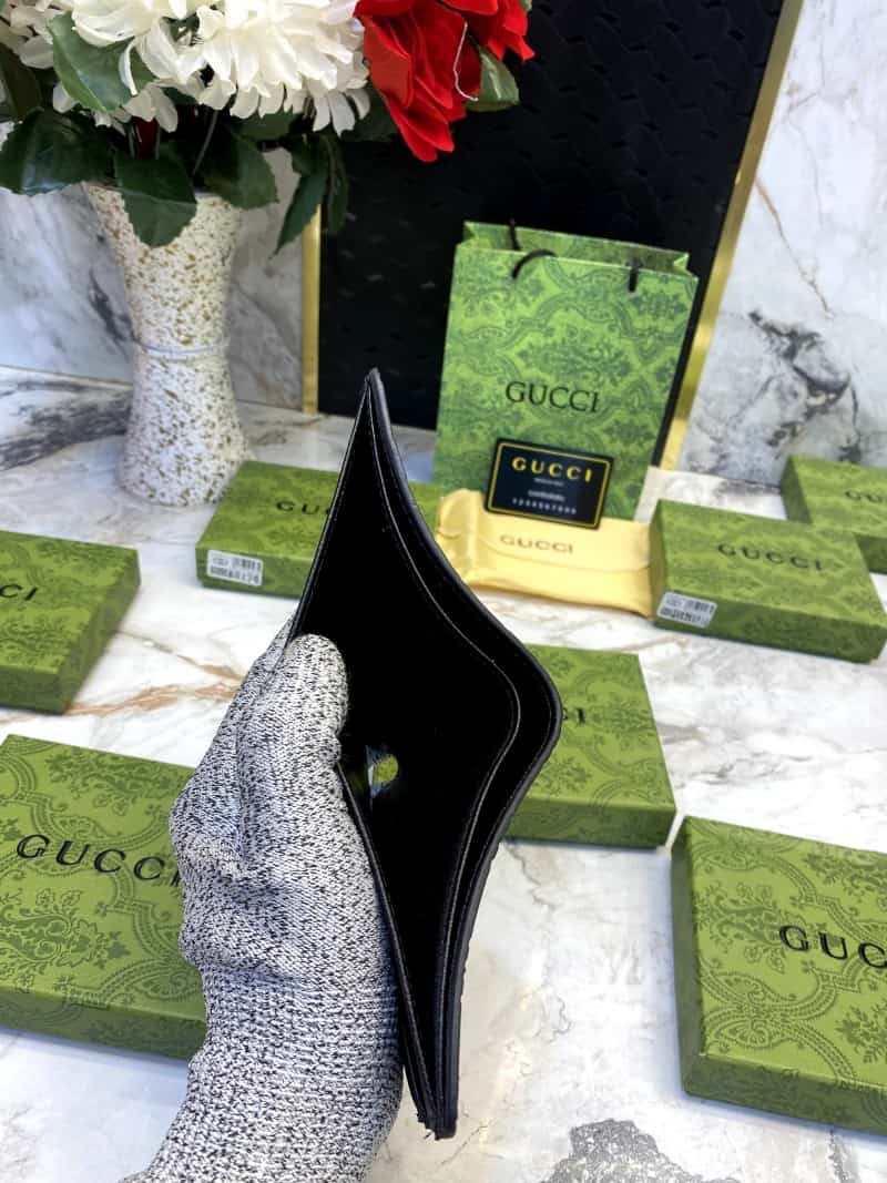 GUCCI_WALLET_V564
