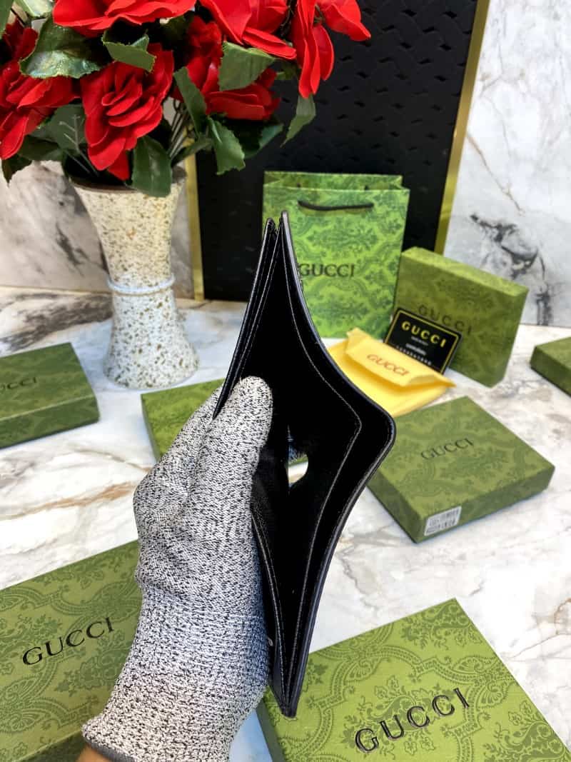 GUCCI_WALLET_V510
