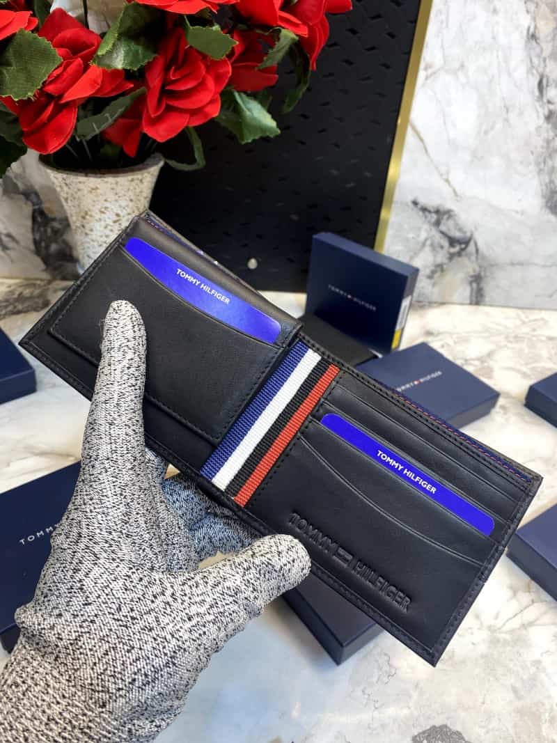 Tommy_Hilfiger_wallet_V495