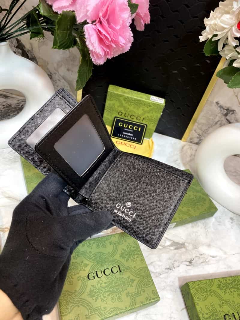 GUCCCI WALLET V470