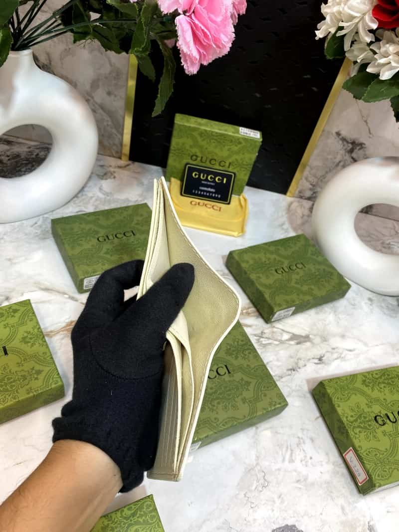 GUCCCI WALLET V374