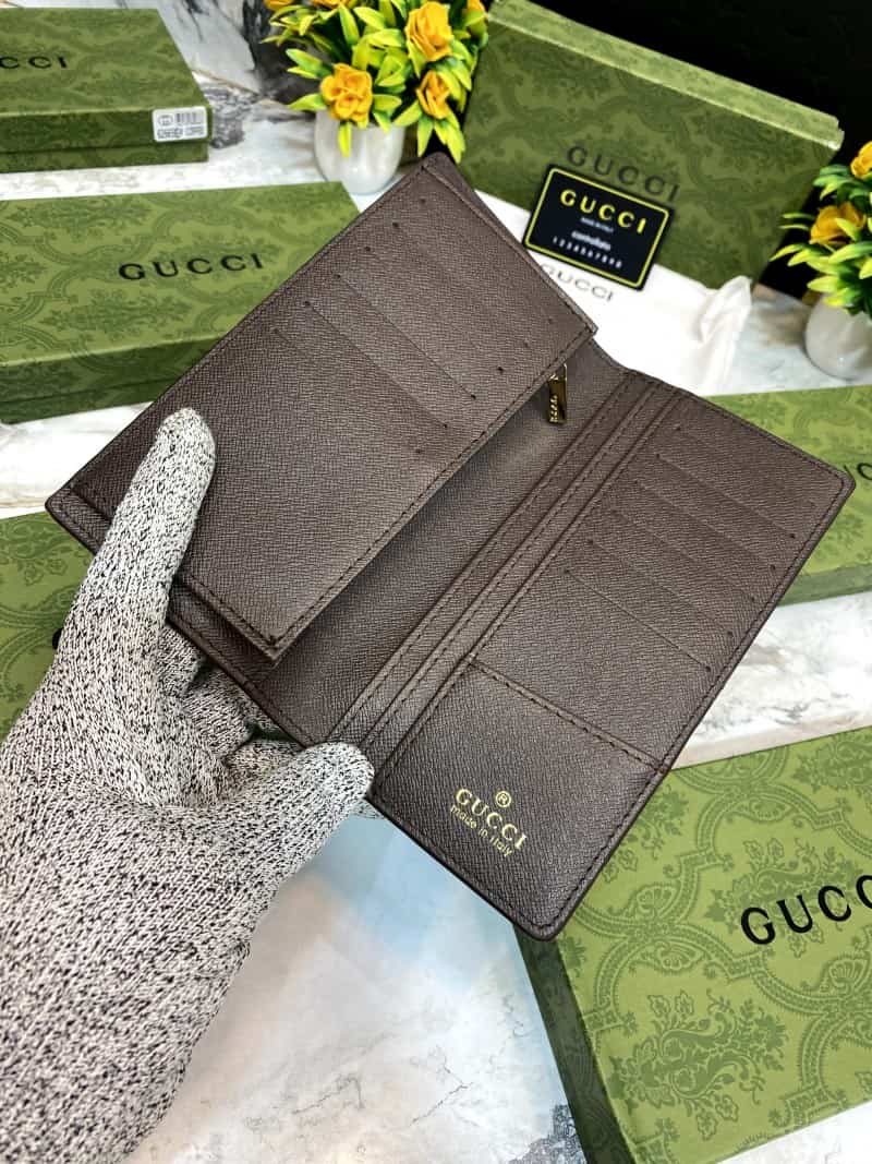 GUCCCI Passport Size Premium Wallet V 205