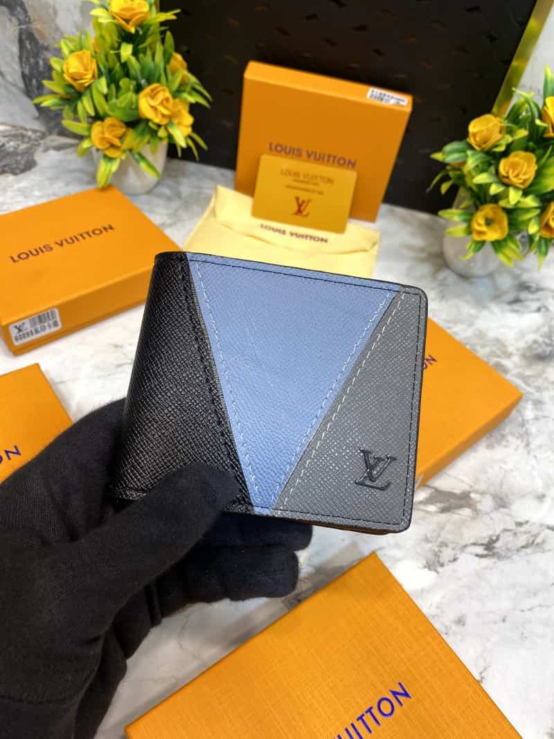 LOUIS VUITTON WALLET V295