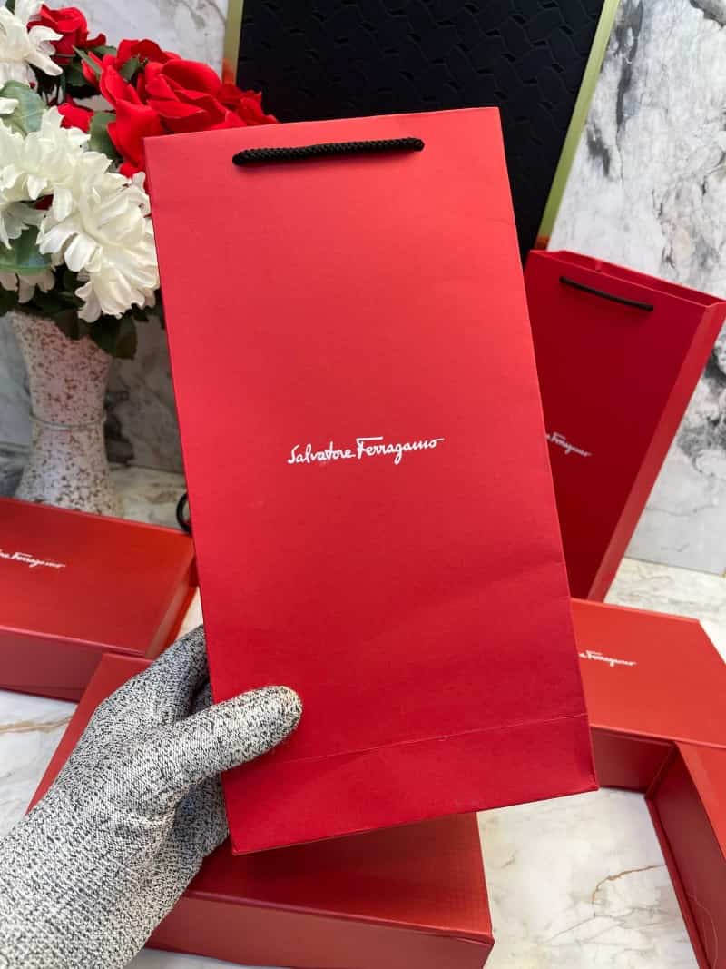 Salvatore_Ferragamo_3_Buckle_Combo_C_375