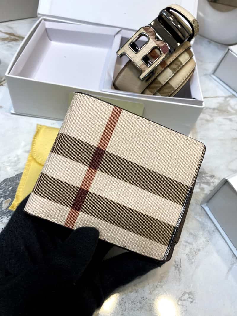 BURBERR_Y Premium Belt & Wallet Combo C330