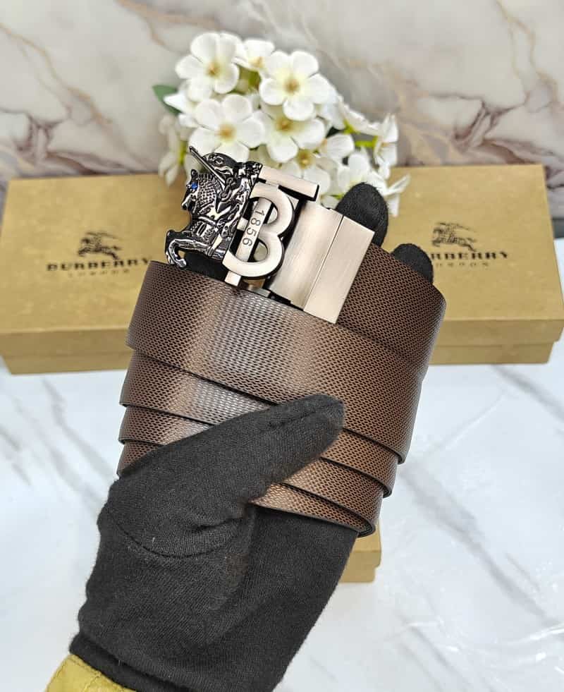 BURBERR Y PREMIUM QUALITY HORSE BUCKLE WITH OG BOx - BB-605
