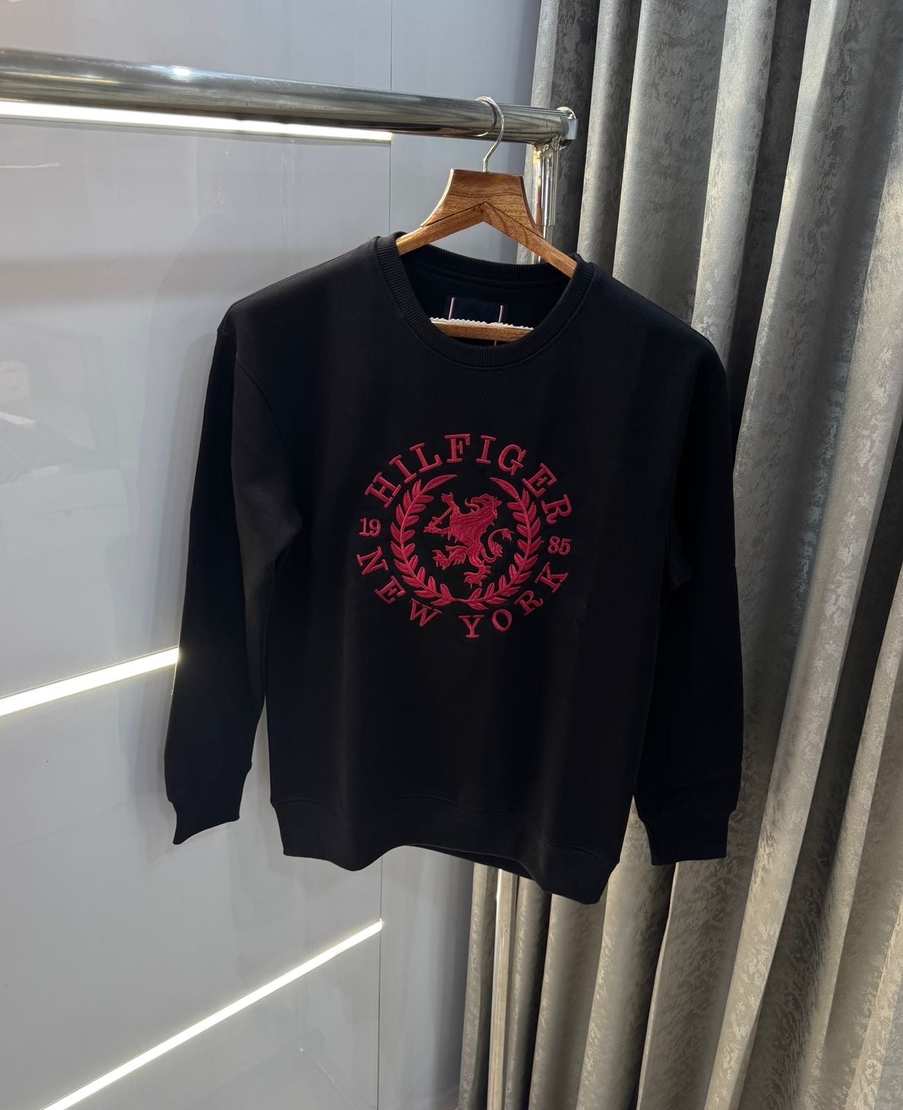 Tommy Hilfiger Black Embroidery Logo Premium Sweatshirt