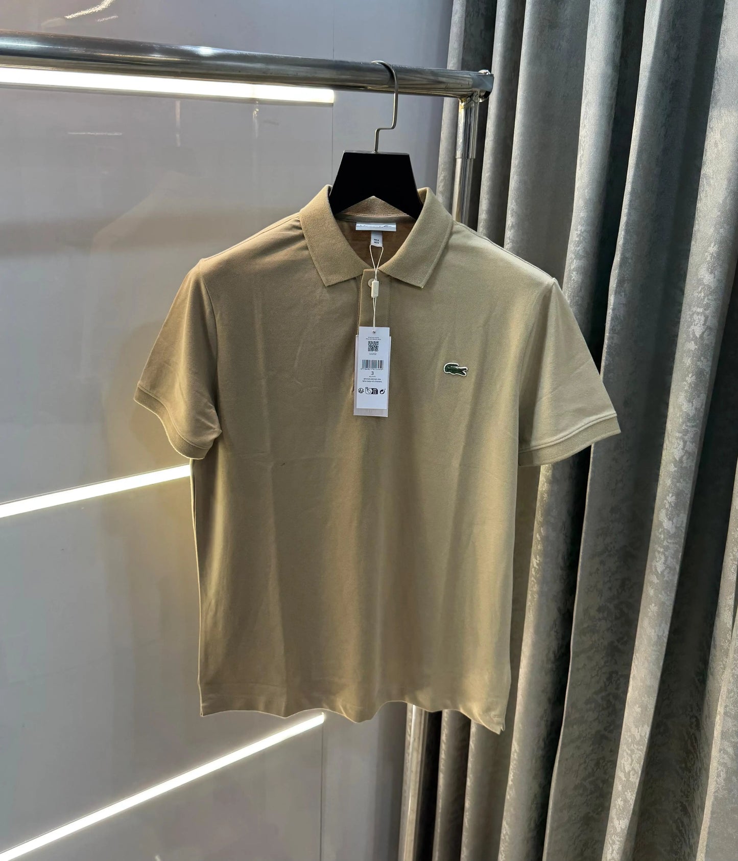 Lacost e Baige Embroidery Logo Premium Polo T-Shirt