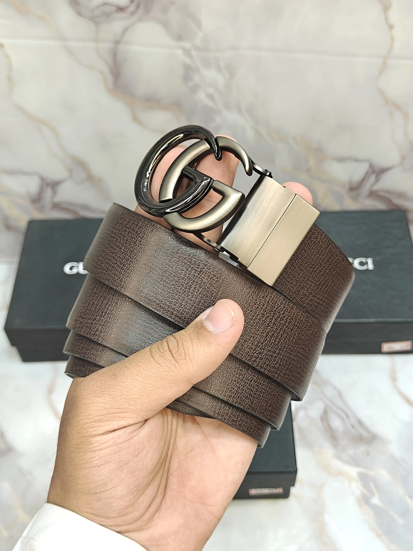 GUCcI PREMIUM QUALITY REVERSEABLE BELT WITH OG BOX GG-216
