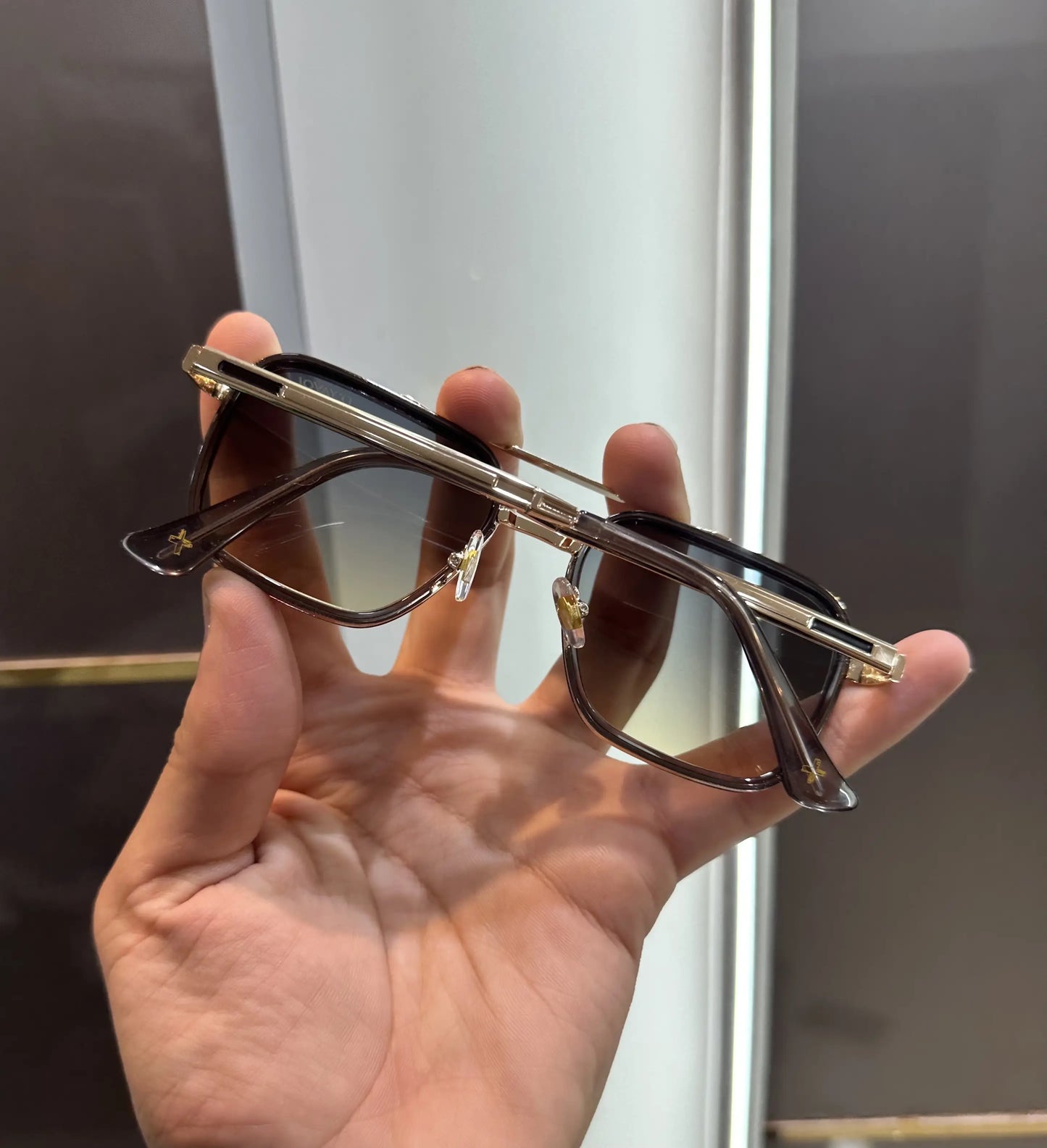 D’Yavol Gold Multi Premium Shades 2034