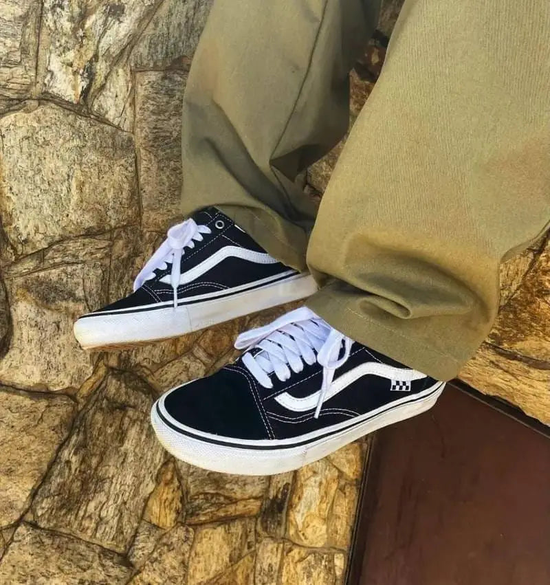 Vans Old Skool Black White for Girls 7A Premium Sneakers D-1173
