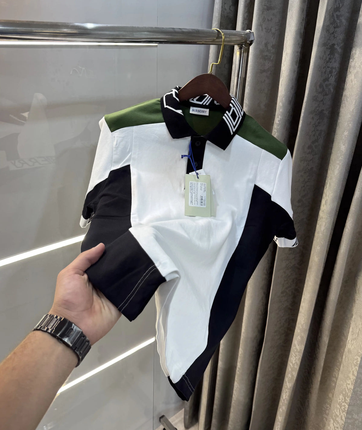 Burberr y White Embroidery Logo Premium Classic Polo T-Shirt