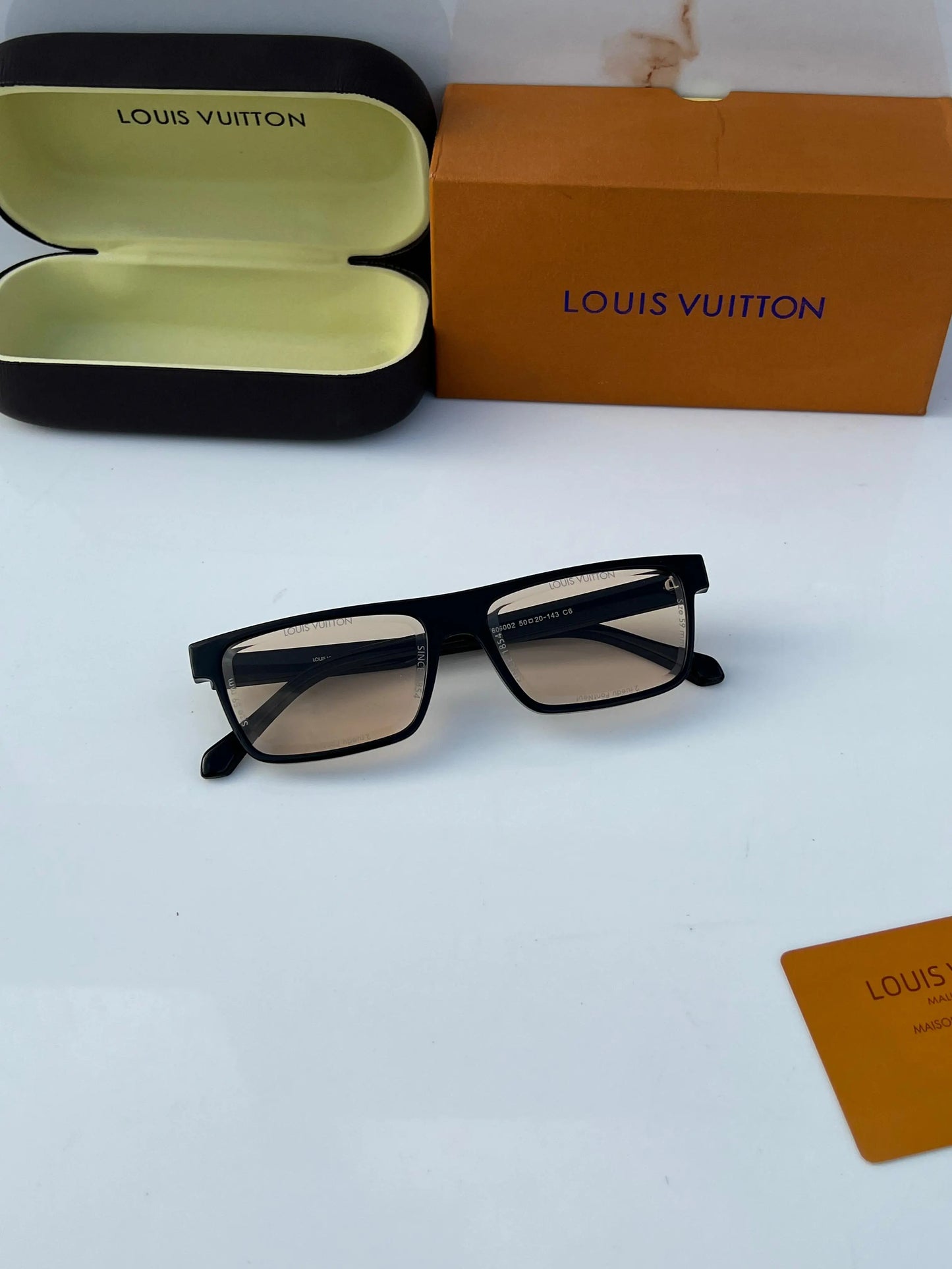 Louis_vuitton_6002_black_candy