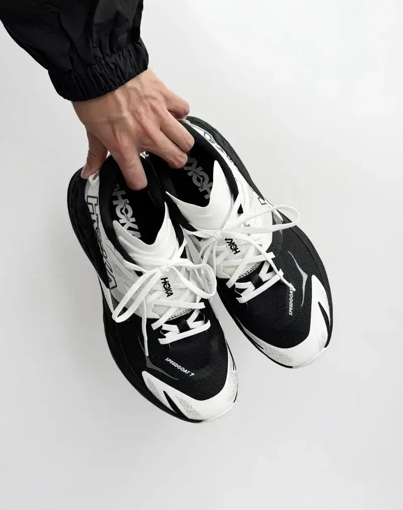 Hoka Speedgoat 7 Trail Trainers White Black