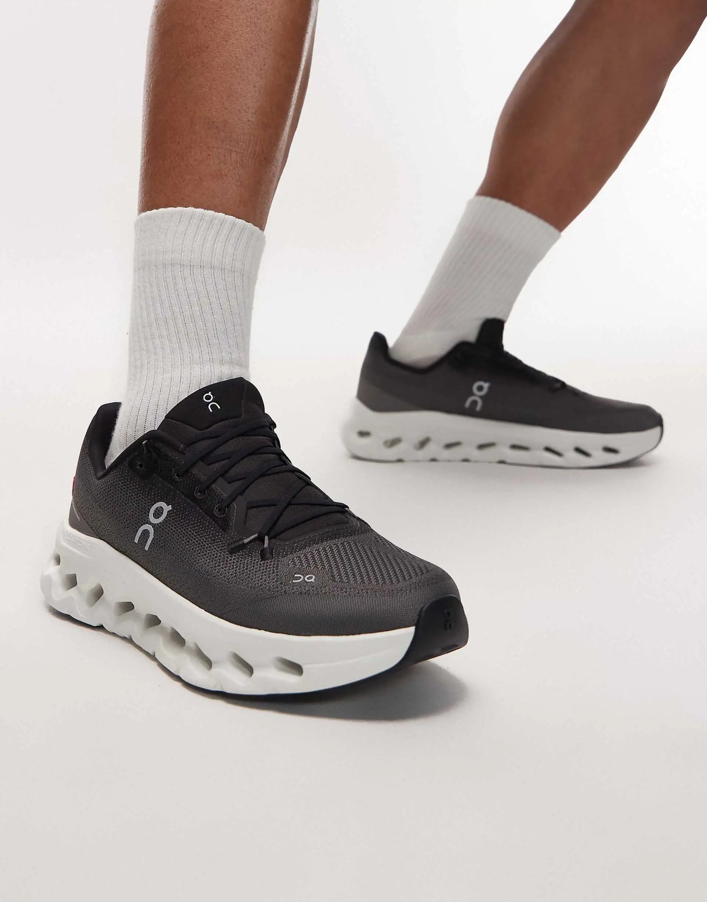 On Cloud Running Tilt Black Asphalt