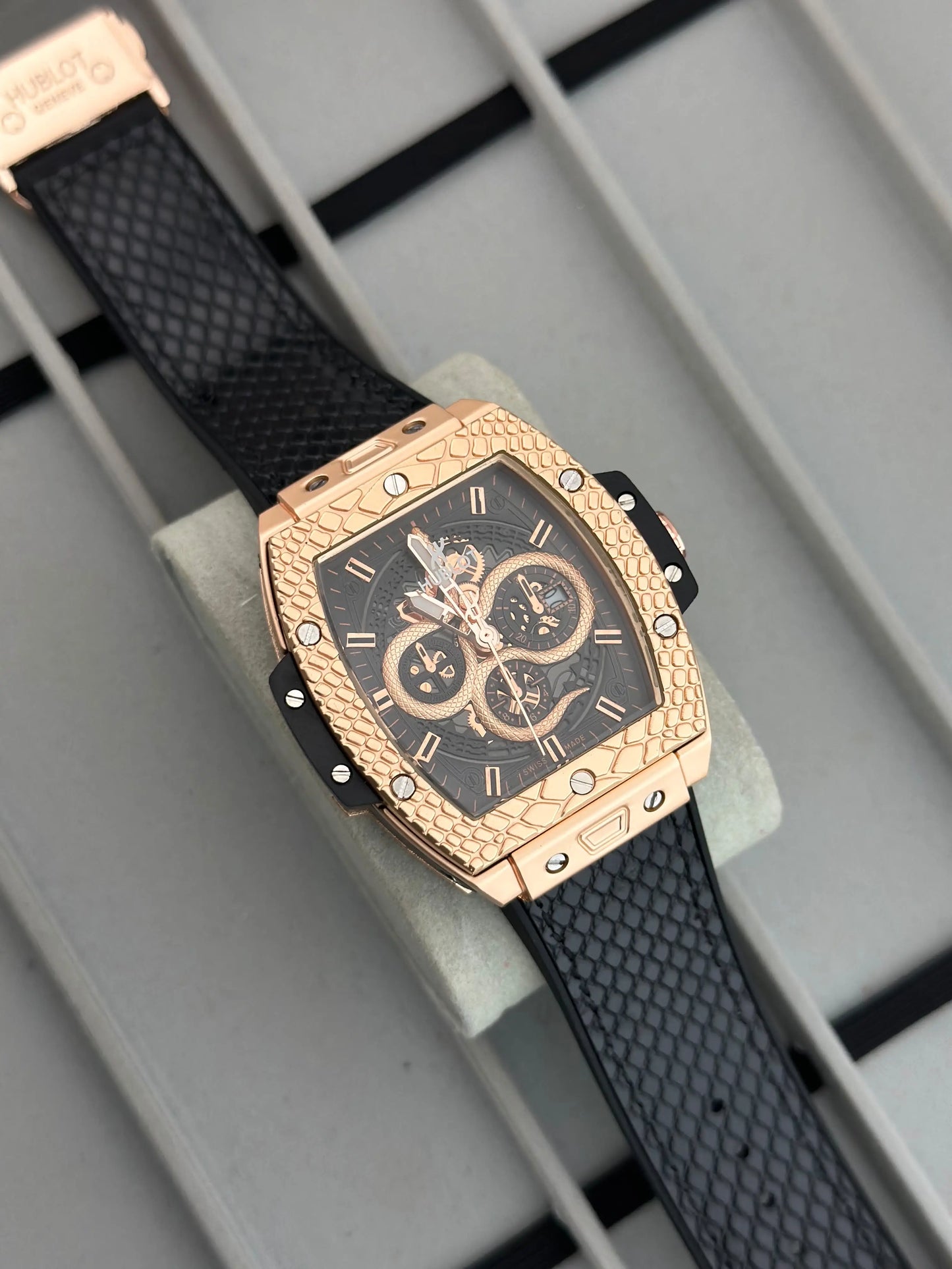 HUBLOT BIG BANG COBRA