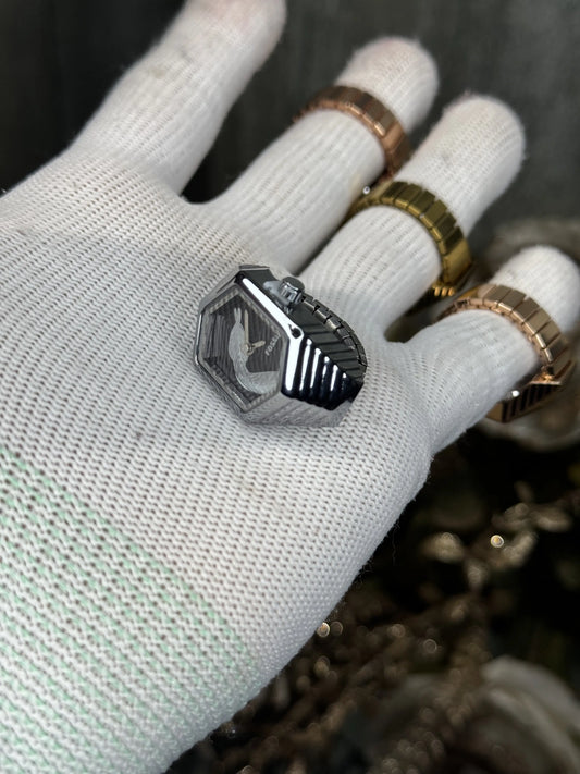 Fossi l Serpentine Silver Black Ring Analog Watch