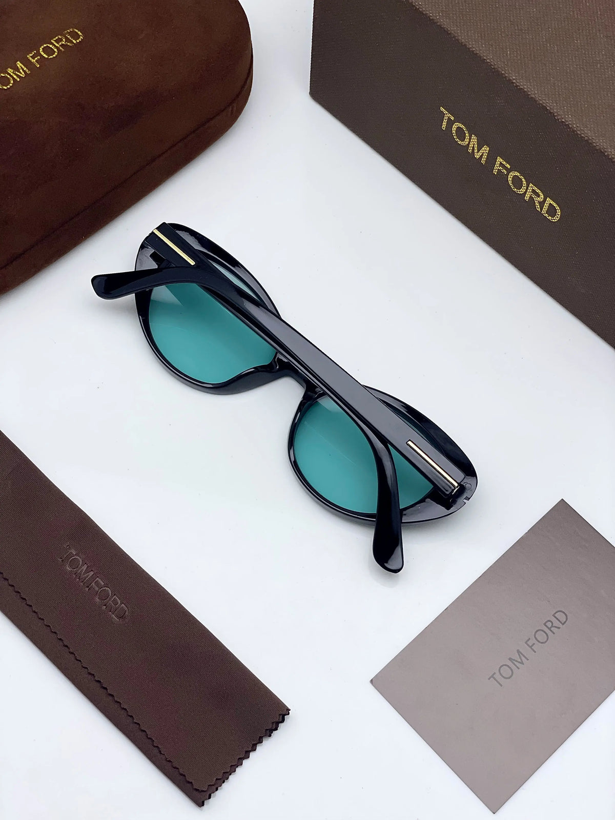 Tomford 330 black blue