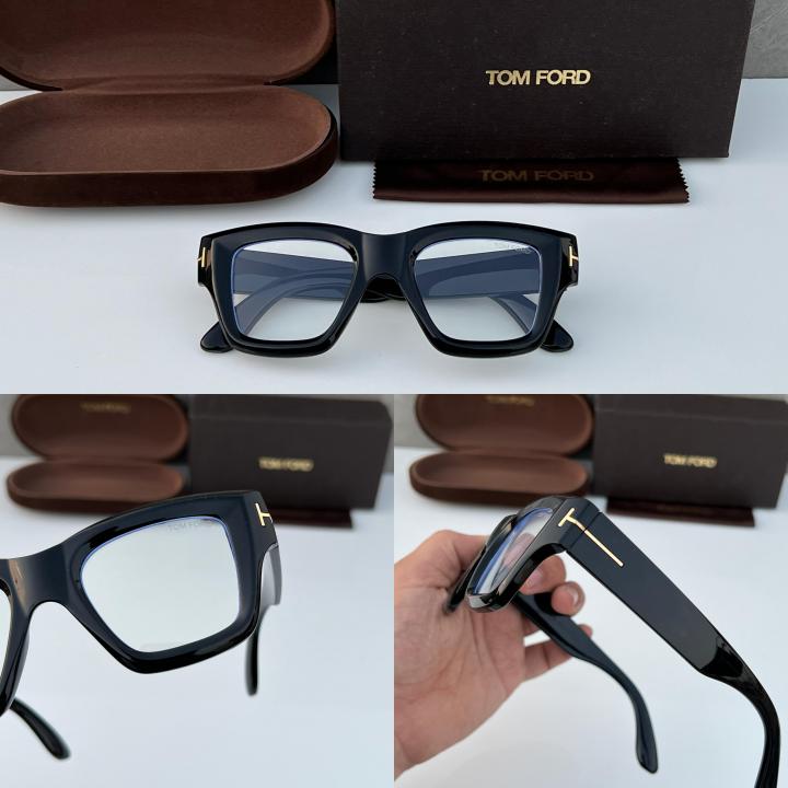 Tom Ford Black Plano Luxury Shade With Original Packing