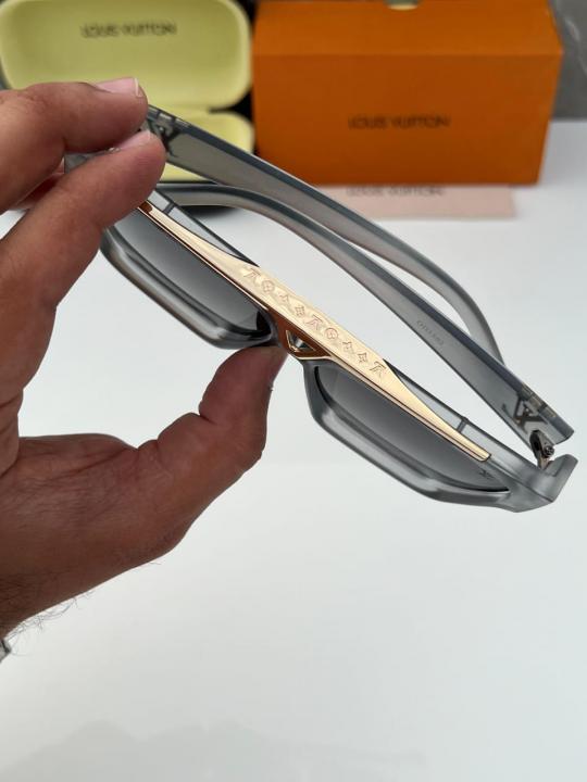 Louis Vuitton Grey Black Luxury Shade With Original Packing