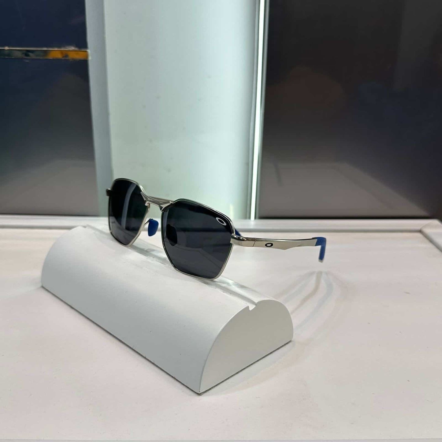 Oakle y Silver Black Premium Shades 1186