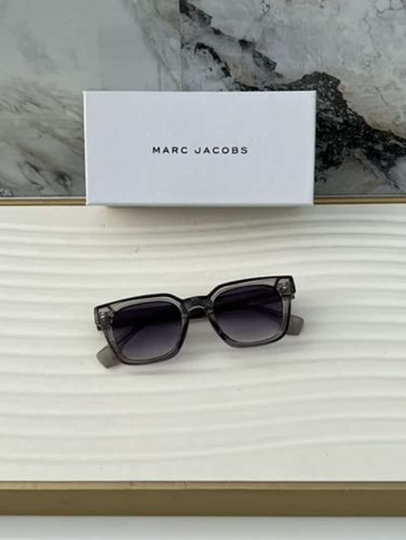 Marc_jacobs_1105_grey_shaded