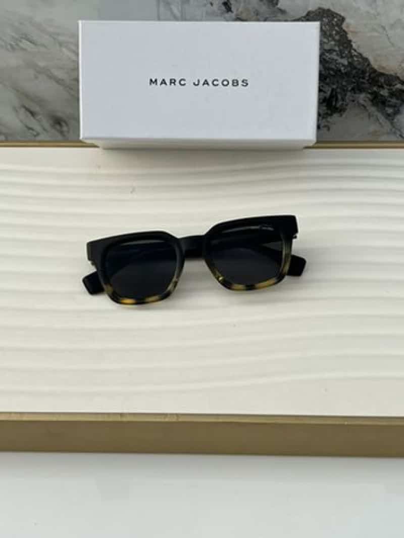 marc_jacobs_1105_black_tiger