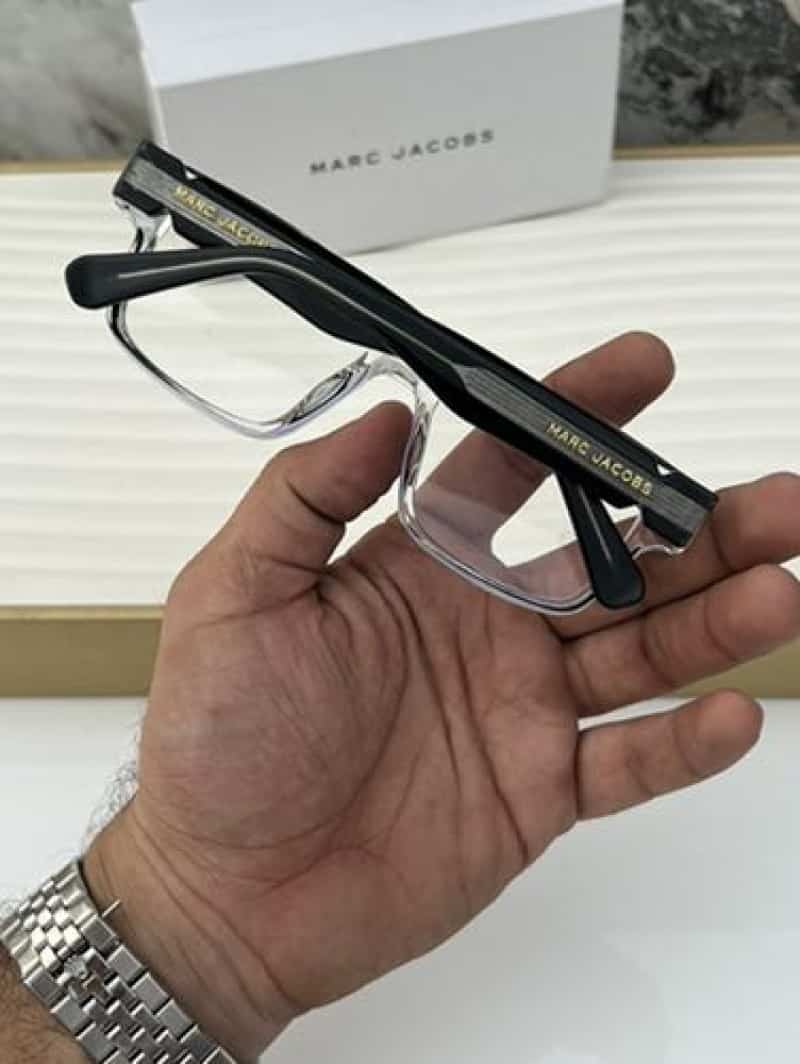 marc_jacobs_1117_transparent_plano