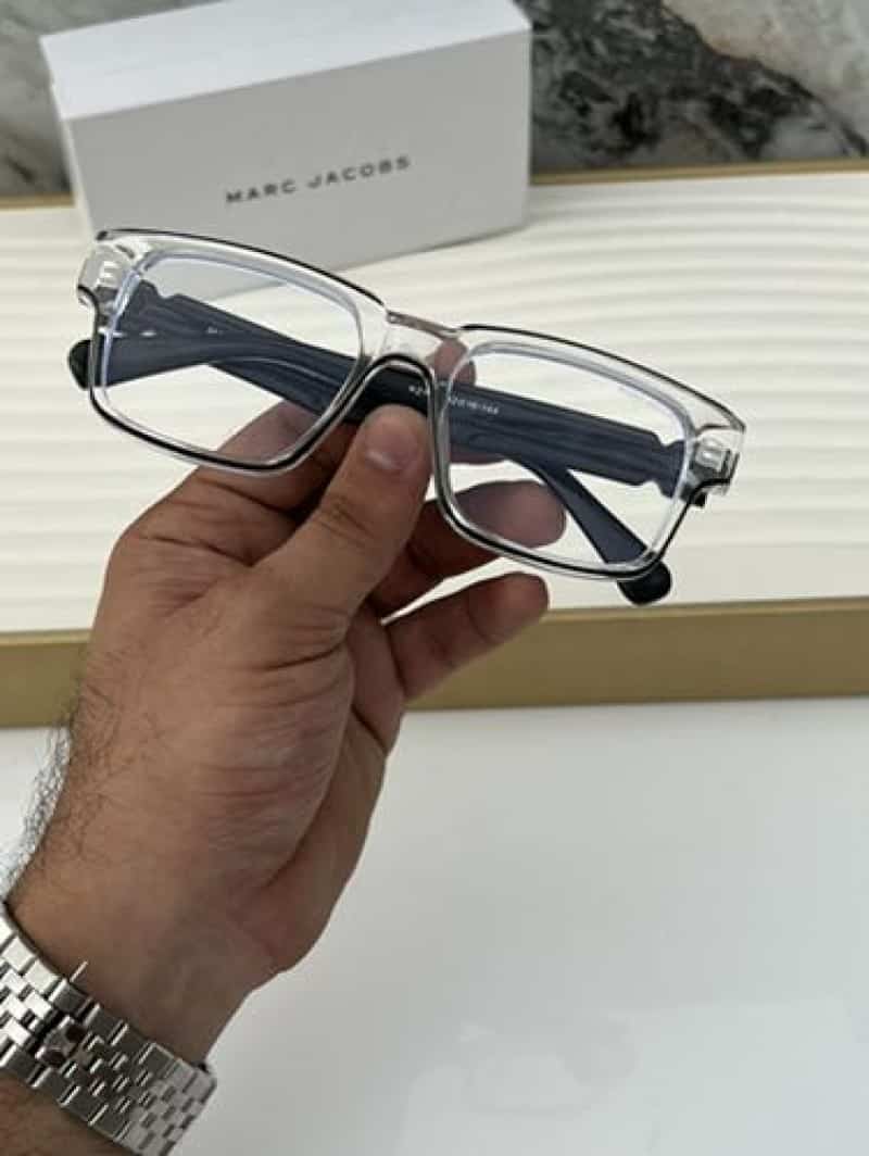 marc_jacobs_1117_transparent_plano