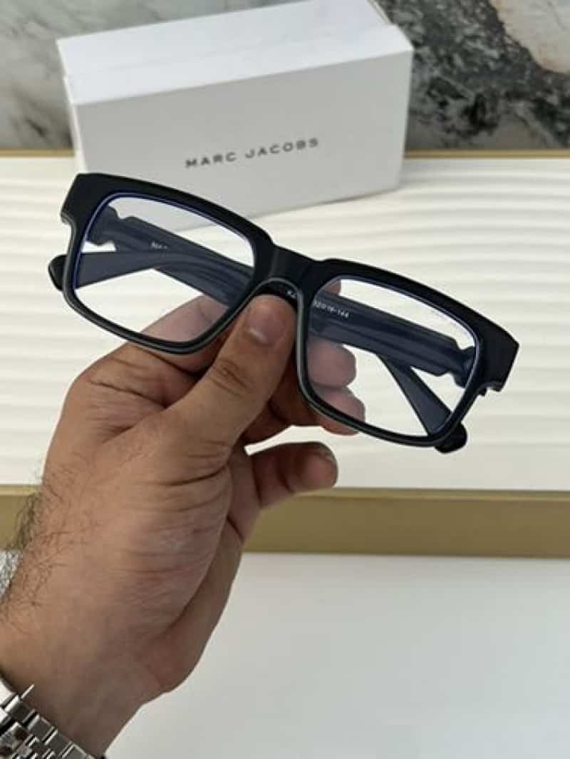 Marc_jacobs_1117_black_plano